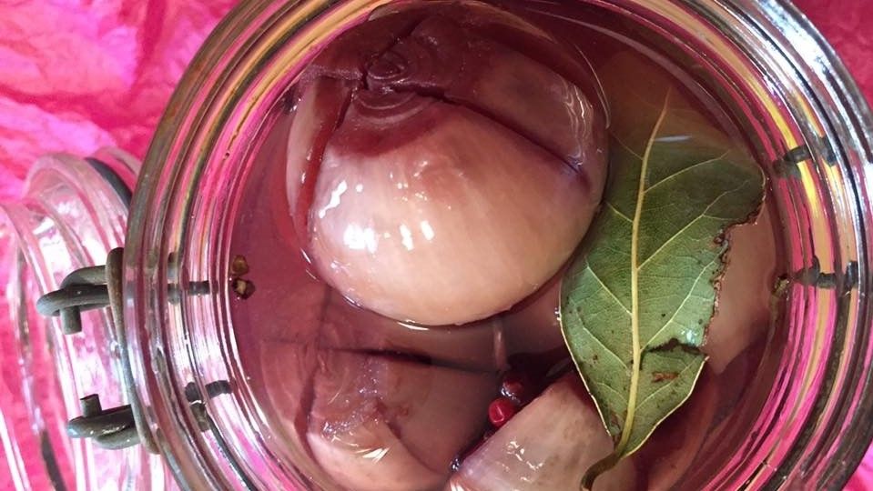 cebollas en escabeche